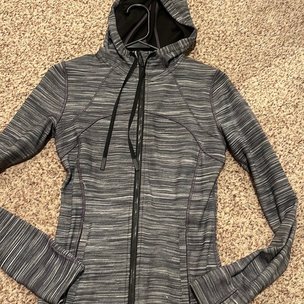 Lululemon hooded define jacket